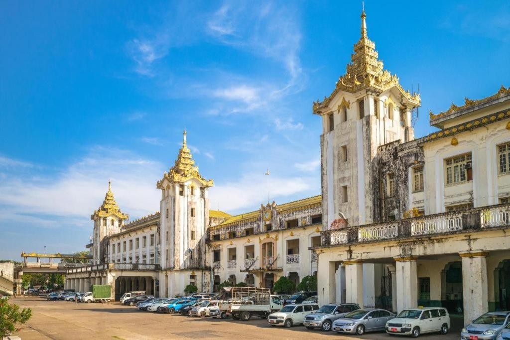 Yuzana Garden Hotel Yangon Exterior photo