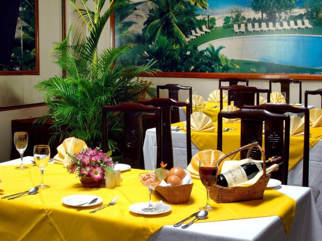 Yuzana Garden Hotel Yangon Exterior photo