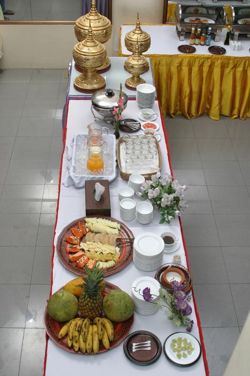 Yuzana Garden Hotel Yangon Exterior photo